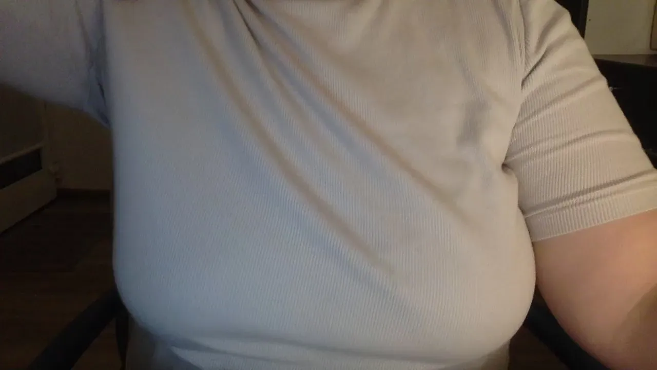 Offline BusyGirl7 on Cam4