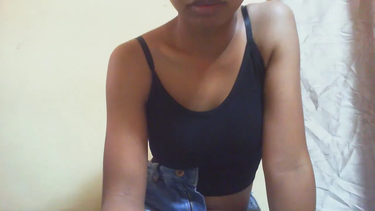 Offline Calliy on Cam4