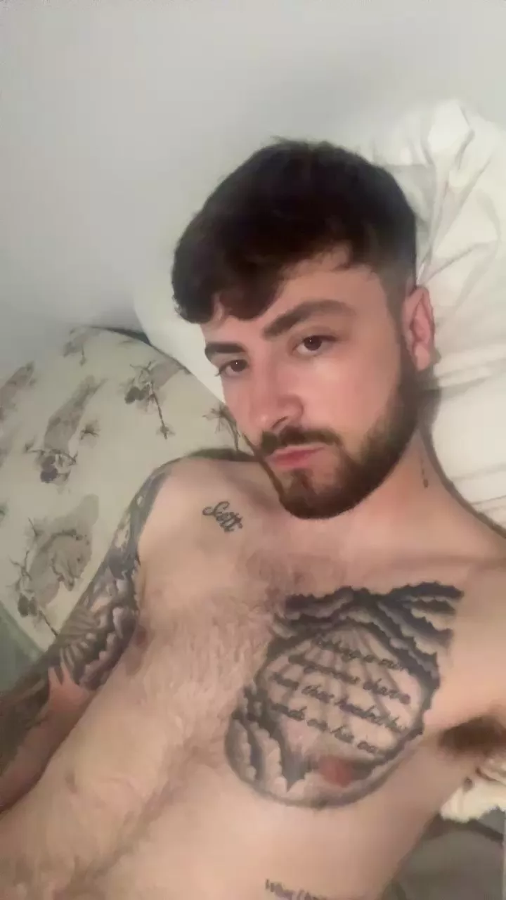 Offline callum81 on Cam4