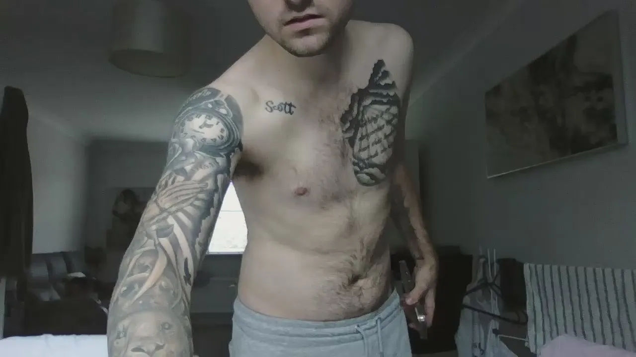 Offline callum81 on Cam4