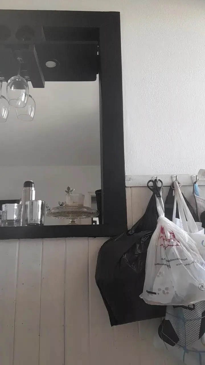 Offline camila4993 on Cam4