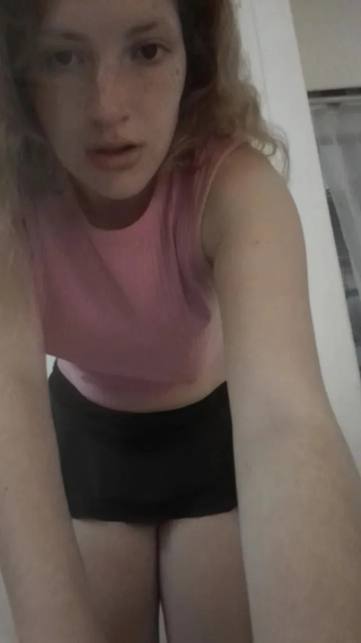 Offline camila4993 on Cam4