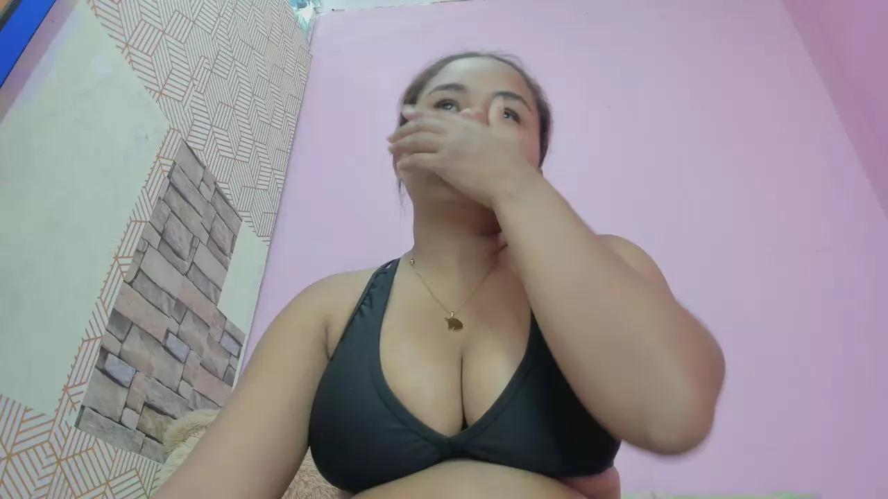 Freechat camilagreeco on Cam4