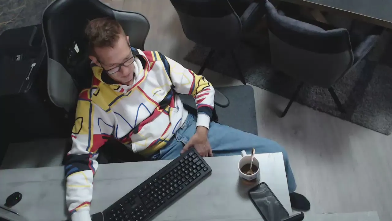 Offline CamSexSven on Cam4