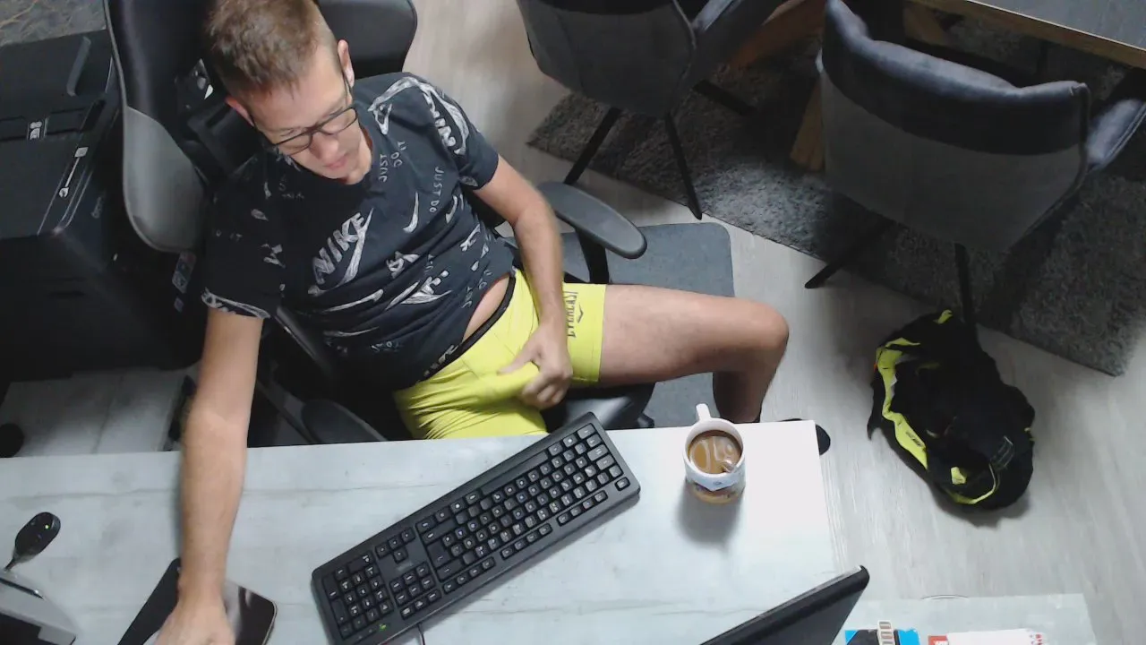 Offline CamSexSven on Cam4