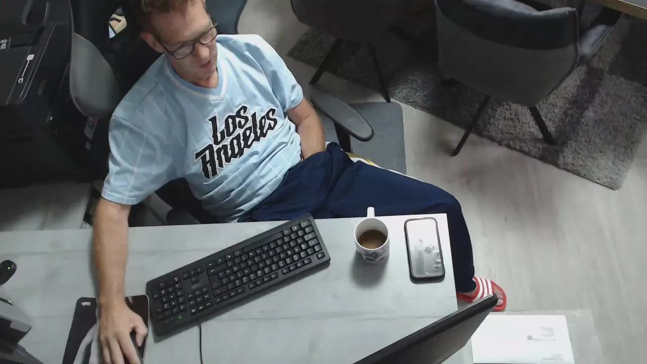 Offline CamSexSven on Cam4