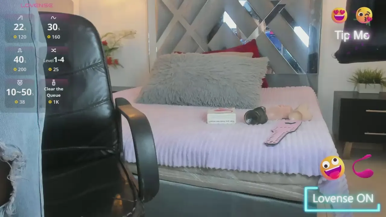 Offline Candy_Hott7 on Cam4