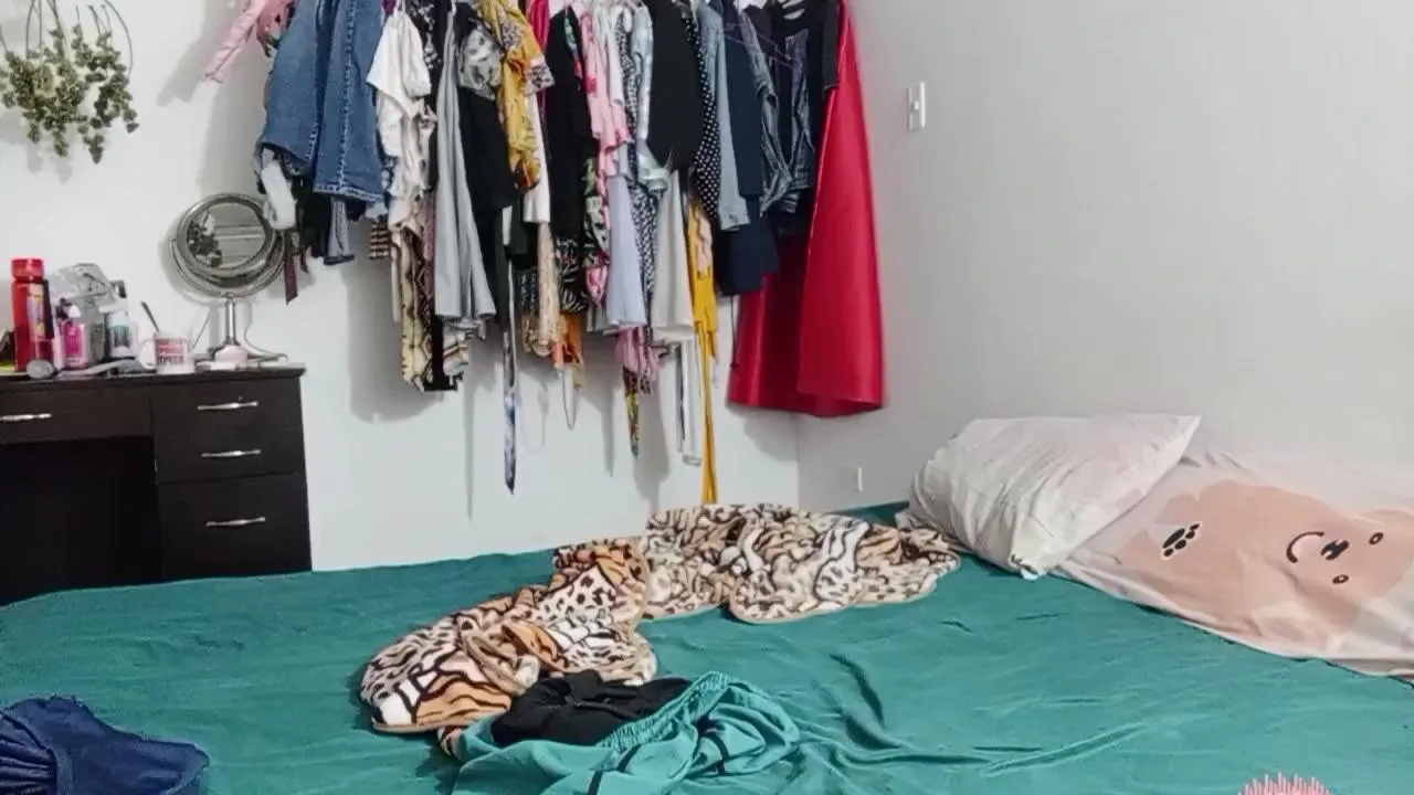 Offline CandyandChoco on Cam4