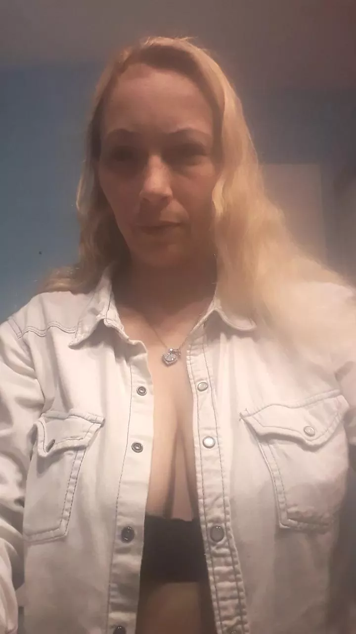 Offline candyswett on Cam4