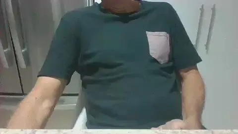 Offline Carlosalto52 on Cam4