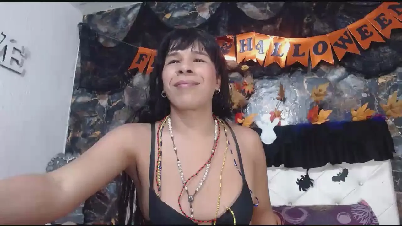 Offline Carolina_italia on Cam4