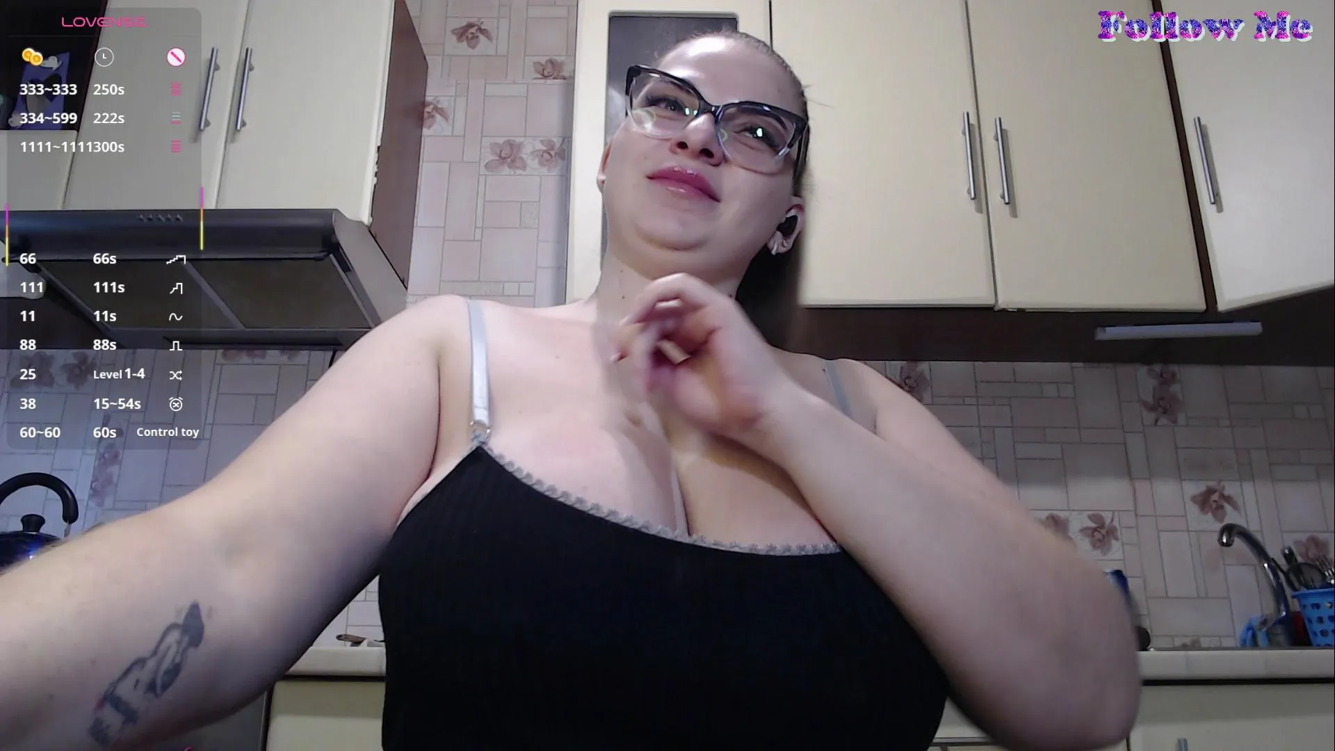 Offline CarolinaDiamond on Cam4