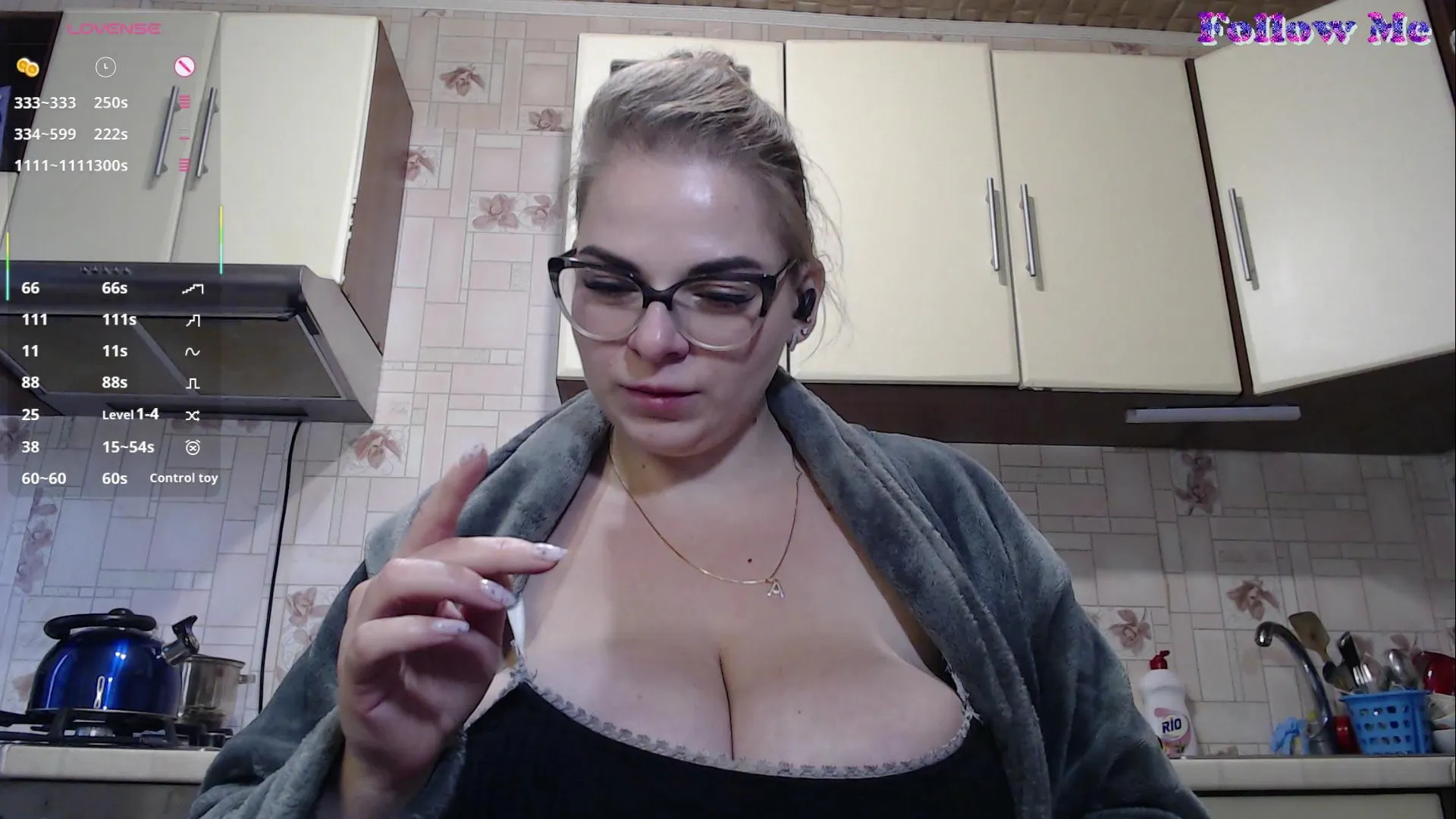 Offline CarolinaDiamond on Cam4