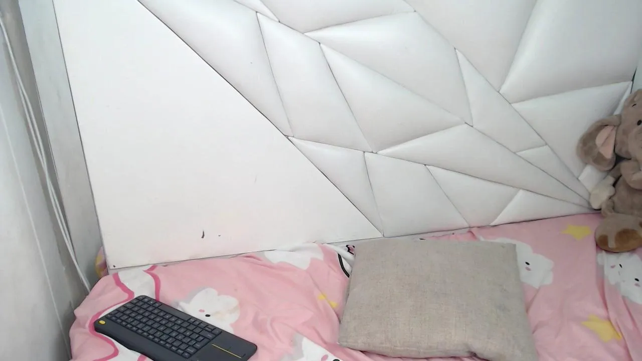 Offline CASH_G_ on Cam4