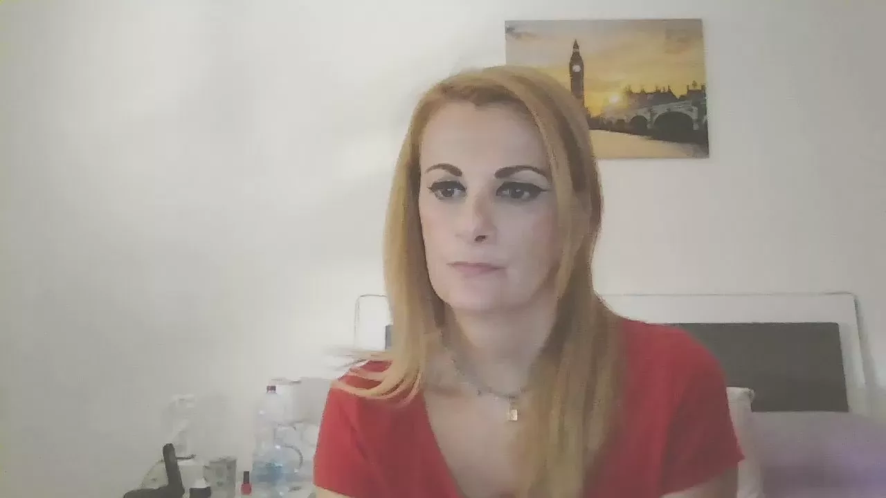 Offline Cassandra1989 on Cam4