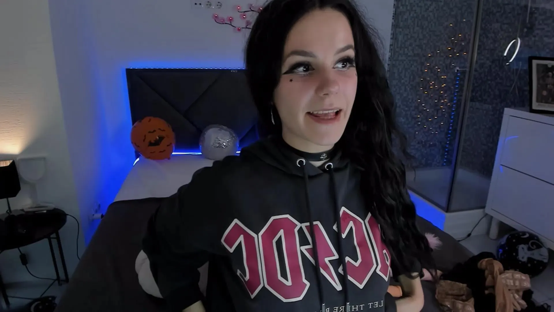 Offline CassieEvans on Cam4