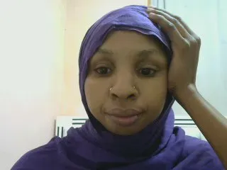 Offline Catelayah on Cam4