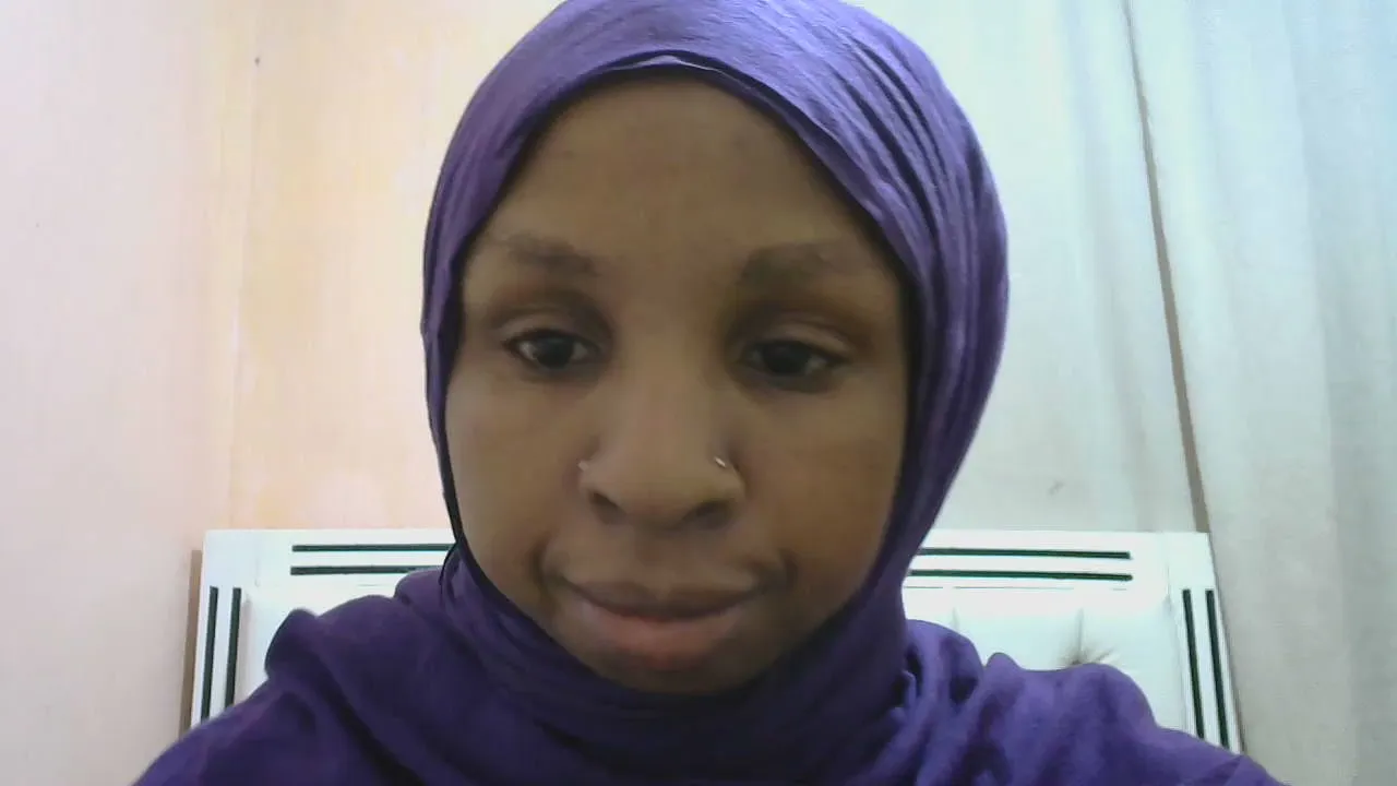 Offline Catelayah on Cam4