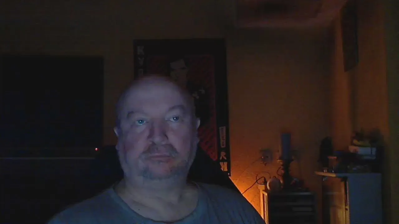 Offline ccpps on Cam4