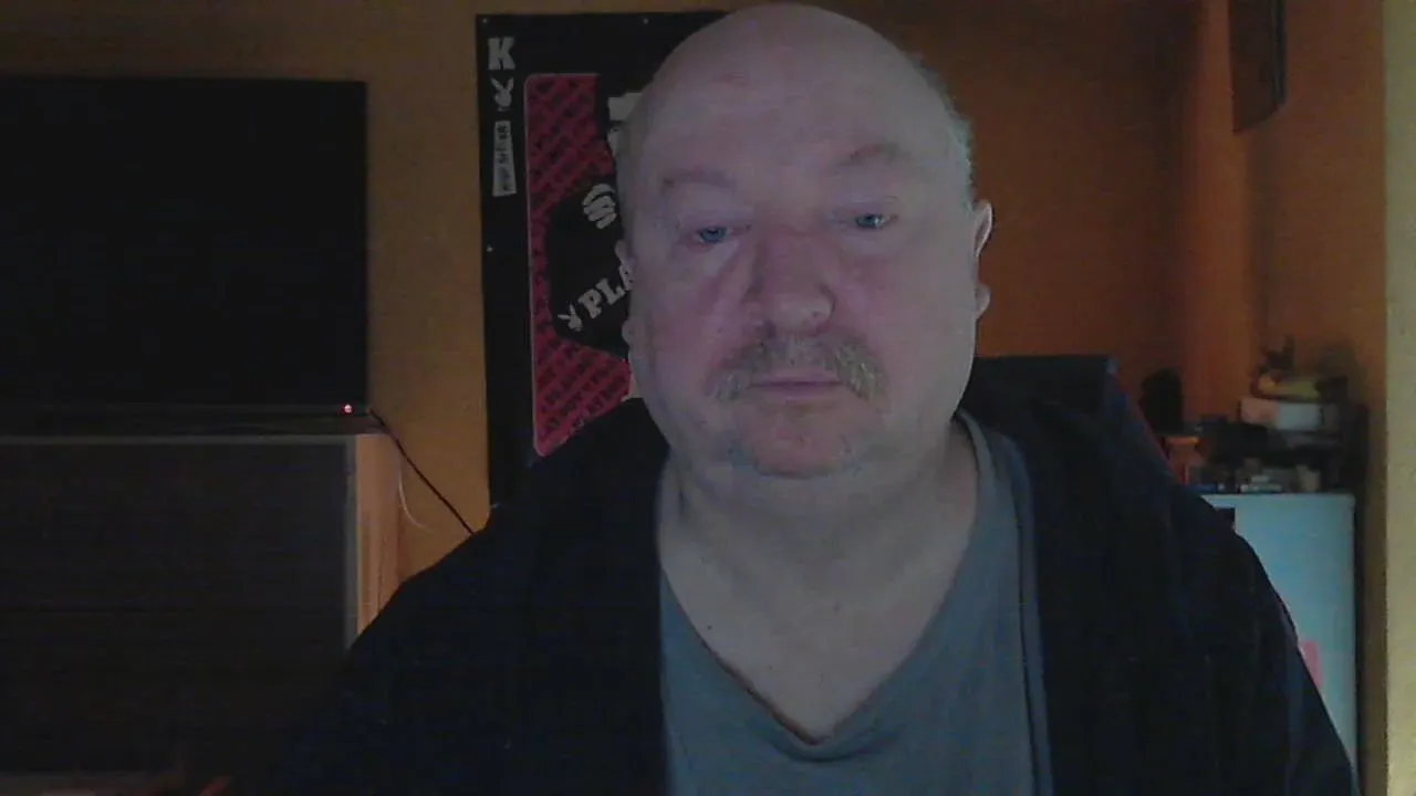 Offline ccpps on Cam4