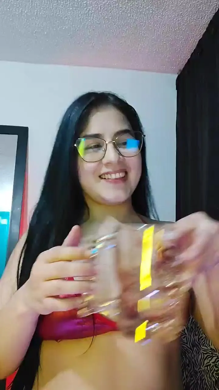 Offline CHANEL_07 on Cam4