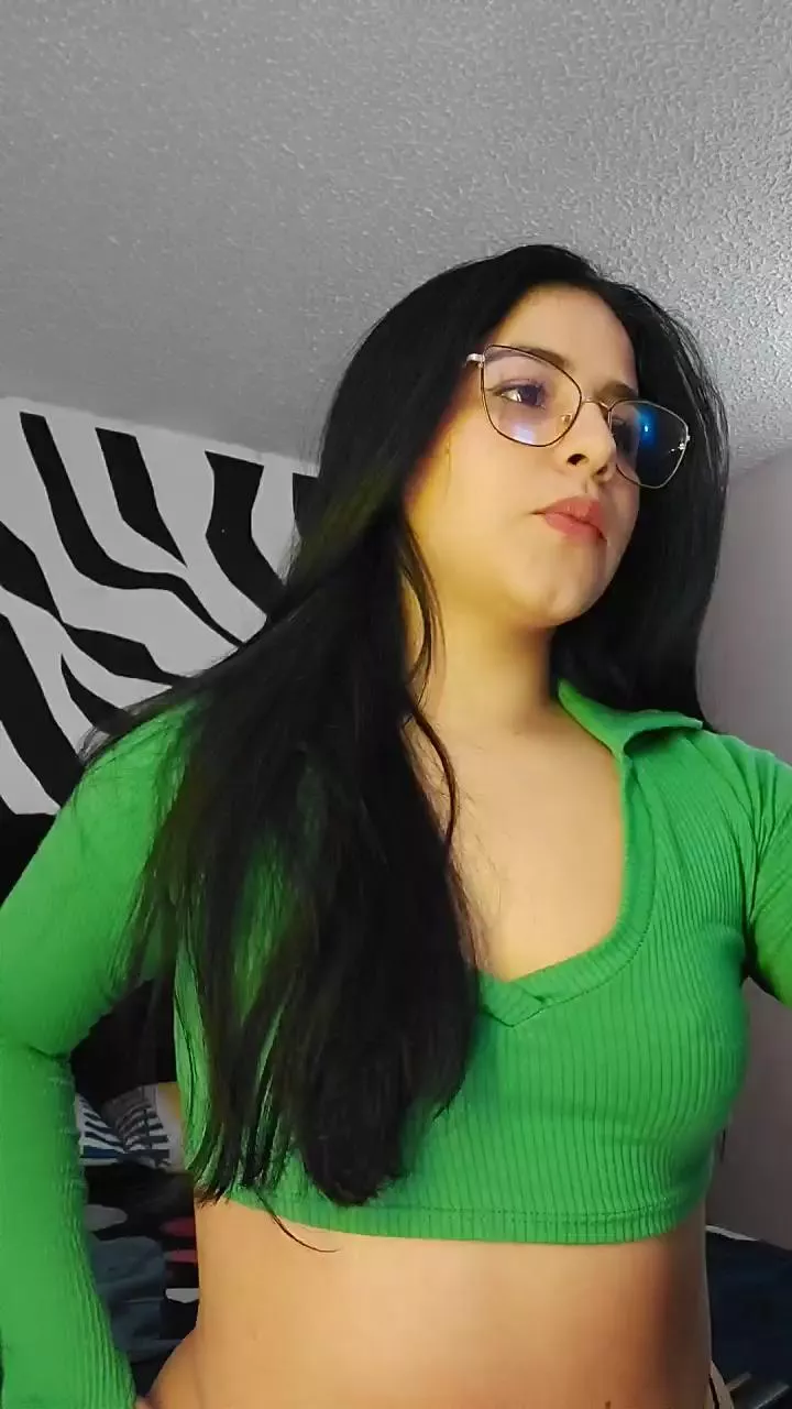 Offline CHANEL_07 on Cam4