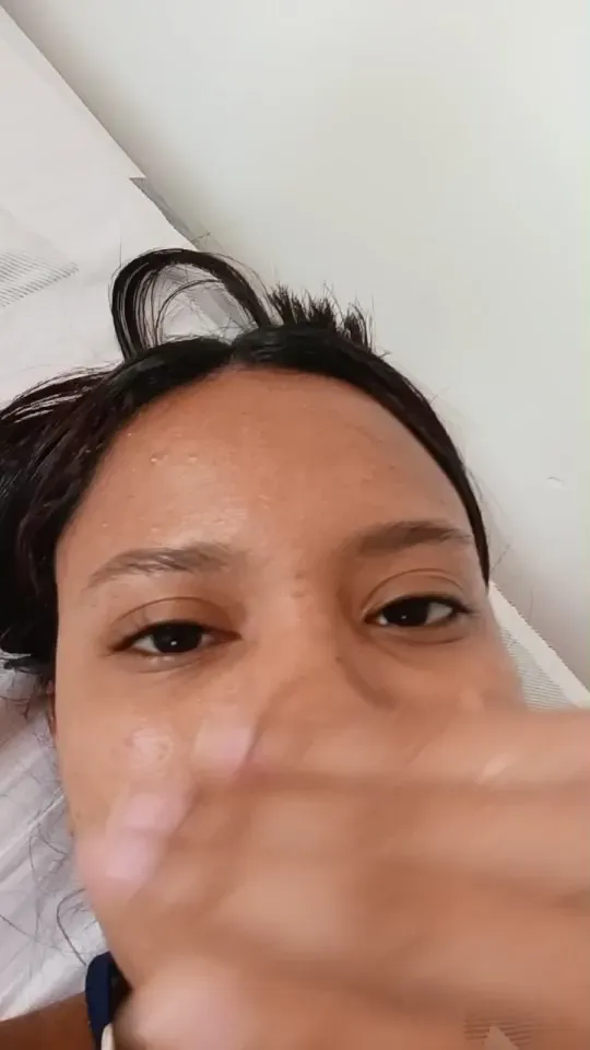 Offline Charming_cute on Cam4