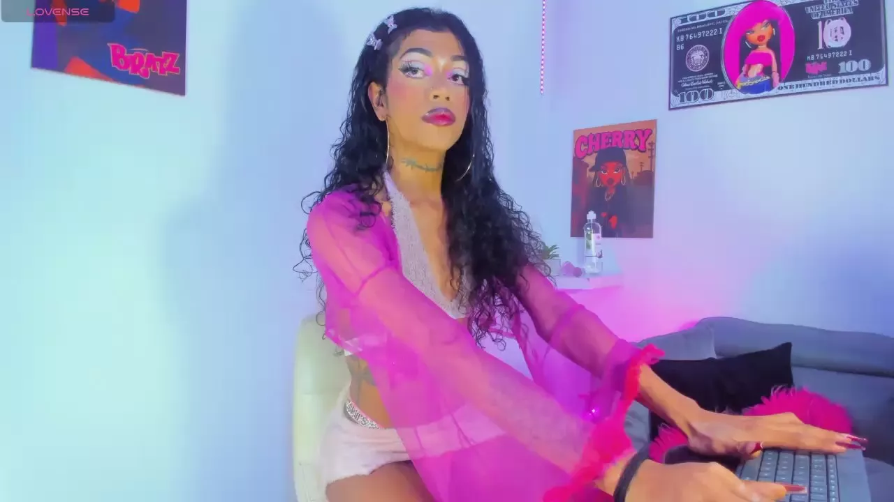 Offline Cherry_gate on Cam4