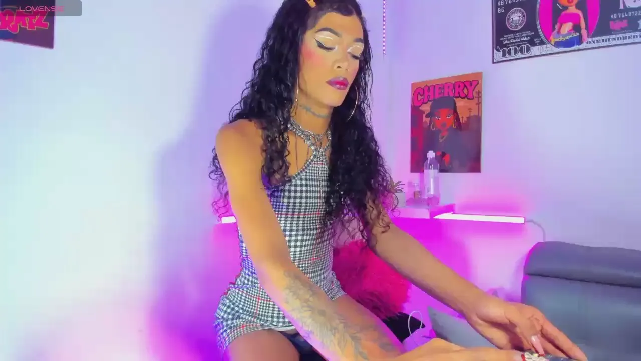 Offline Cherry_gate on Cam4