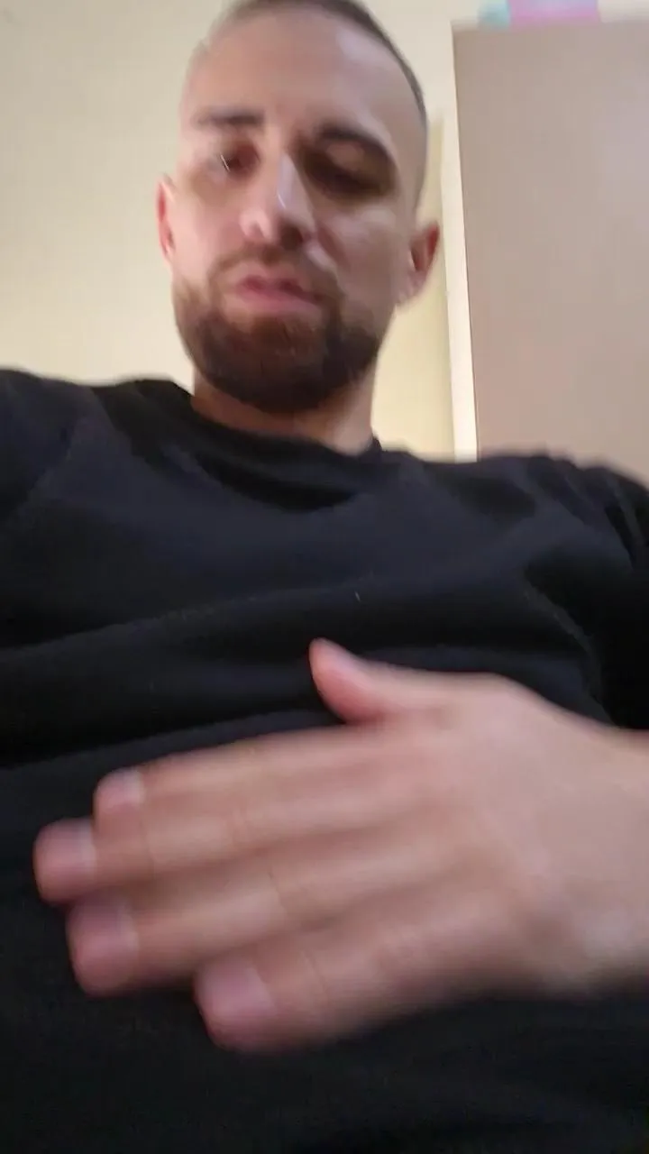 Offline Chicha94 on Cam4