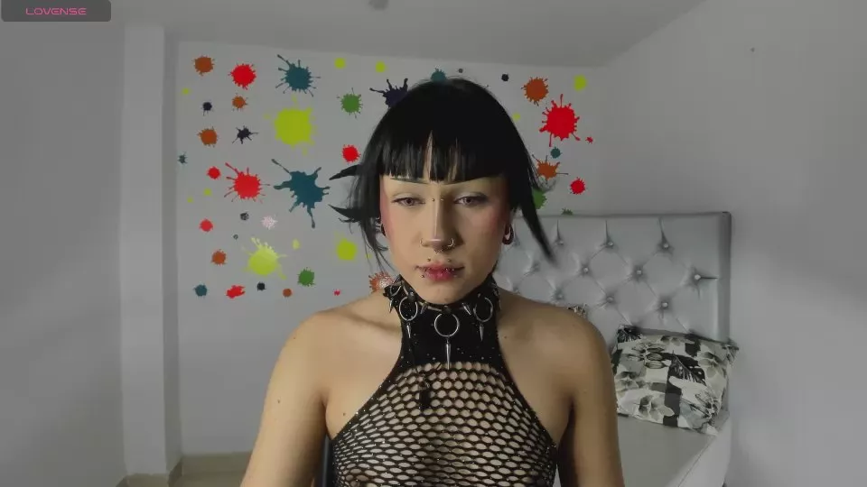 Offline chloe_sagee on Cam4