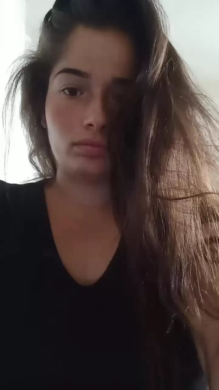 Offline Chloeducq on Cam4