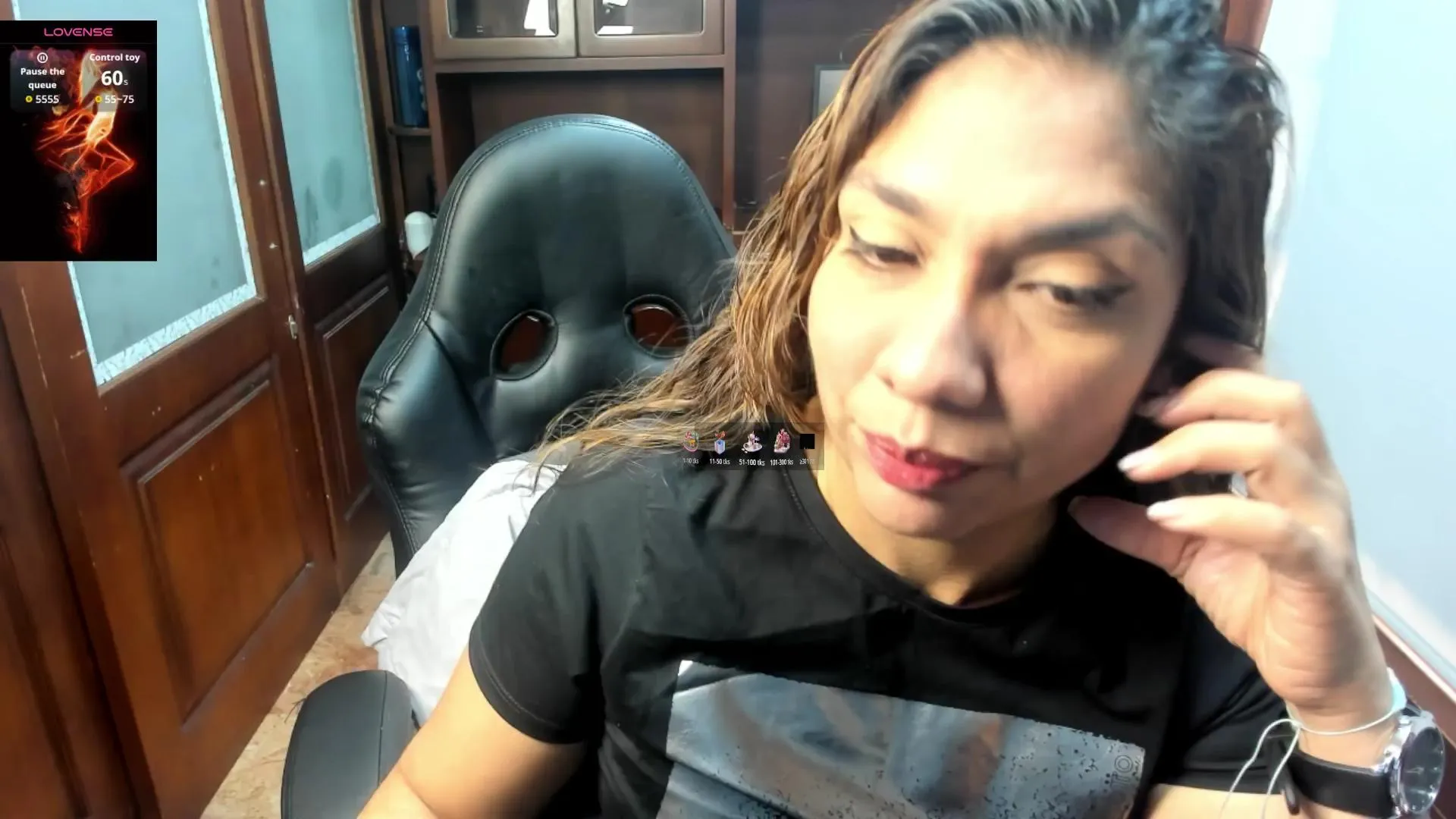 Offline ChloeShine_ on Cam4