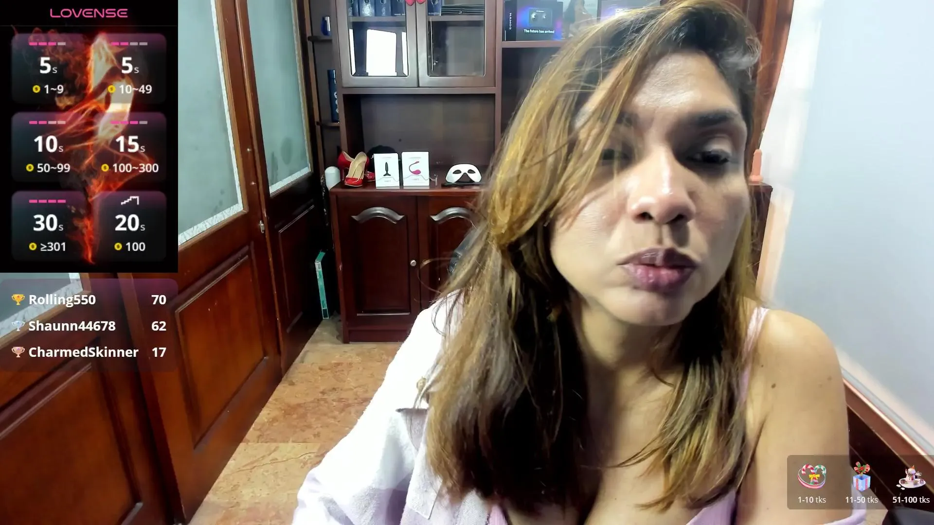 Offline ChloeShine_ on Cam4