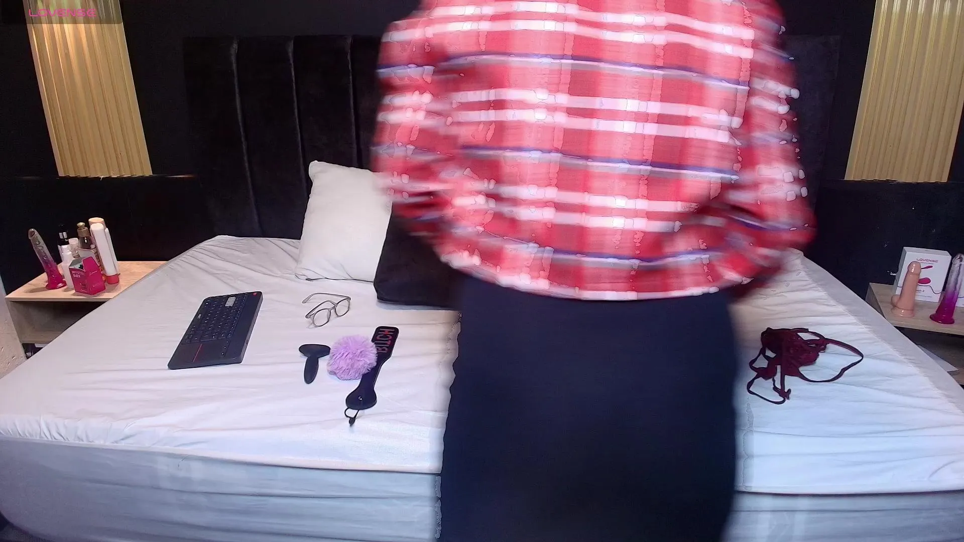 Offline ChloeShine_ on Cam4