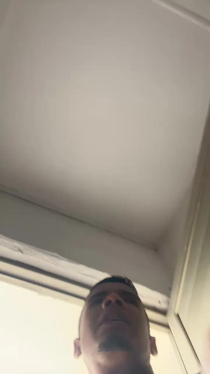 Offline Chris_fendi on Cam4