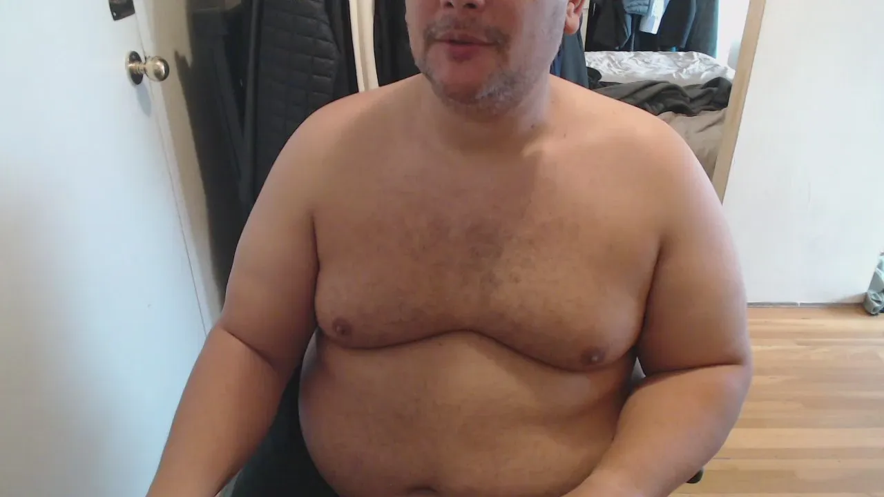 Offline ChubbyVIX on Cam4