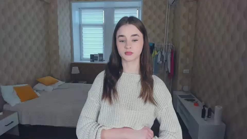 Offline ClarindaAroyo on Cam4