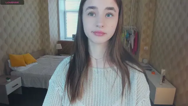 Offline ClarindaAroyo on Cam4