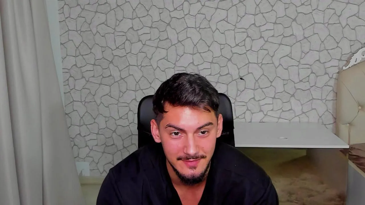 Offline ClintMasters on Cam4