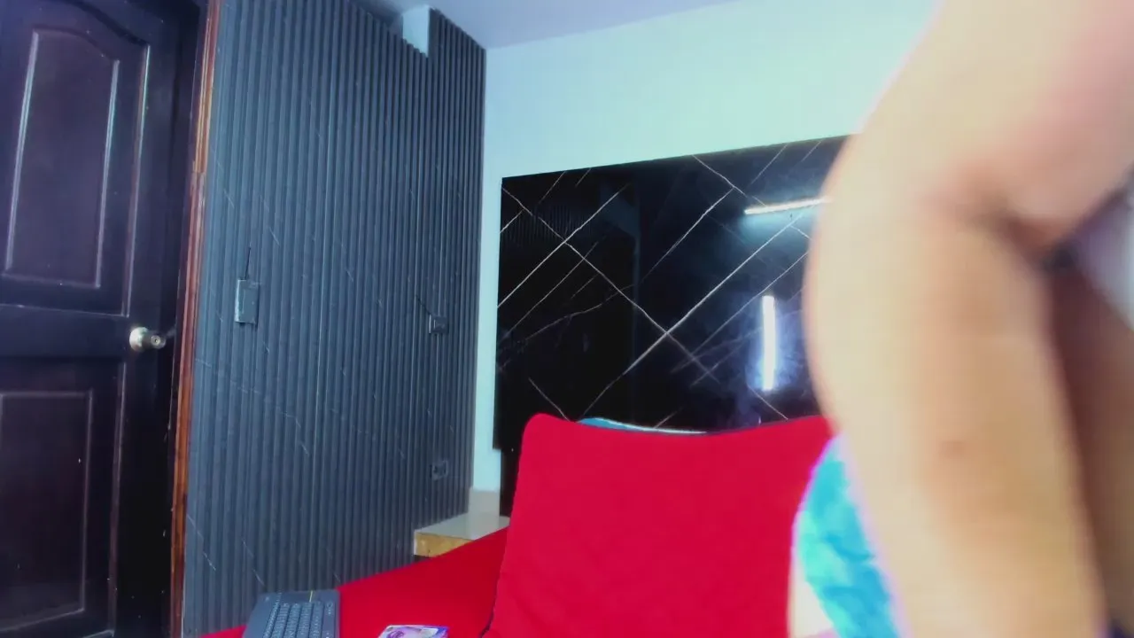 Freechat cloeerabbyt on Cam4