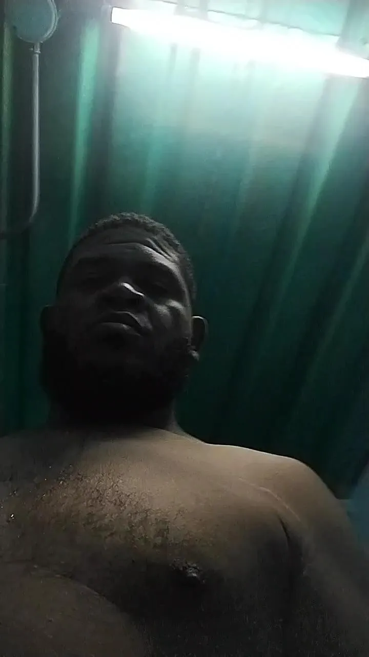 Offline cometa2673 on Cam4