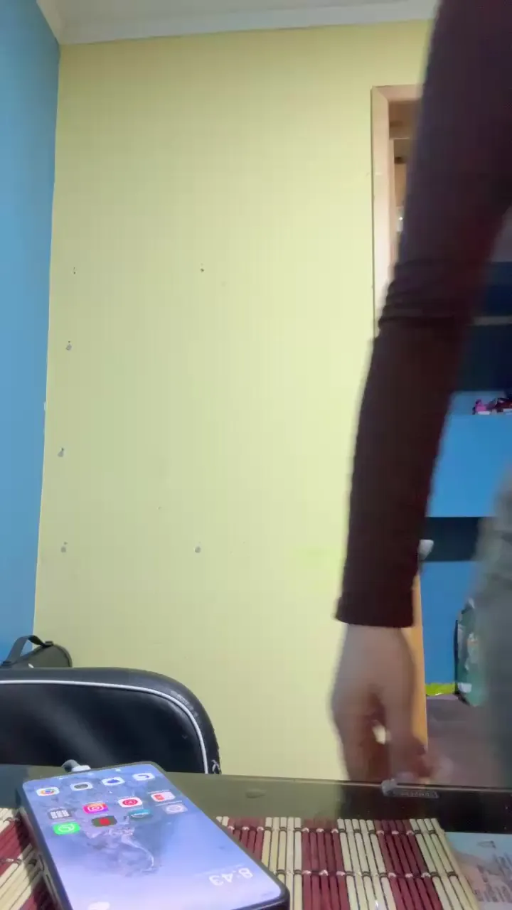 Offline Cookietwo on Cam4