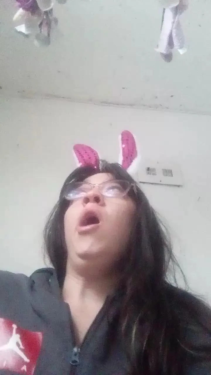 Offline Coral_Mateo on Cam4