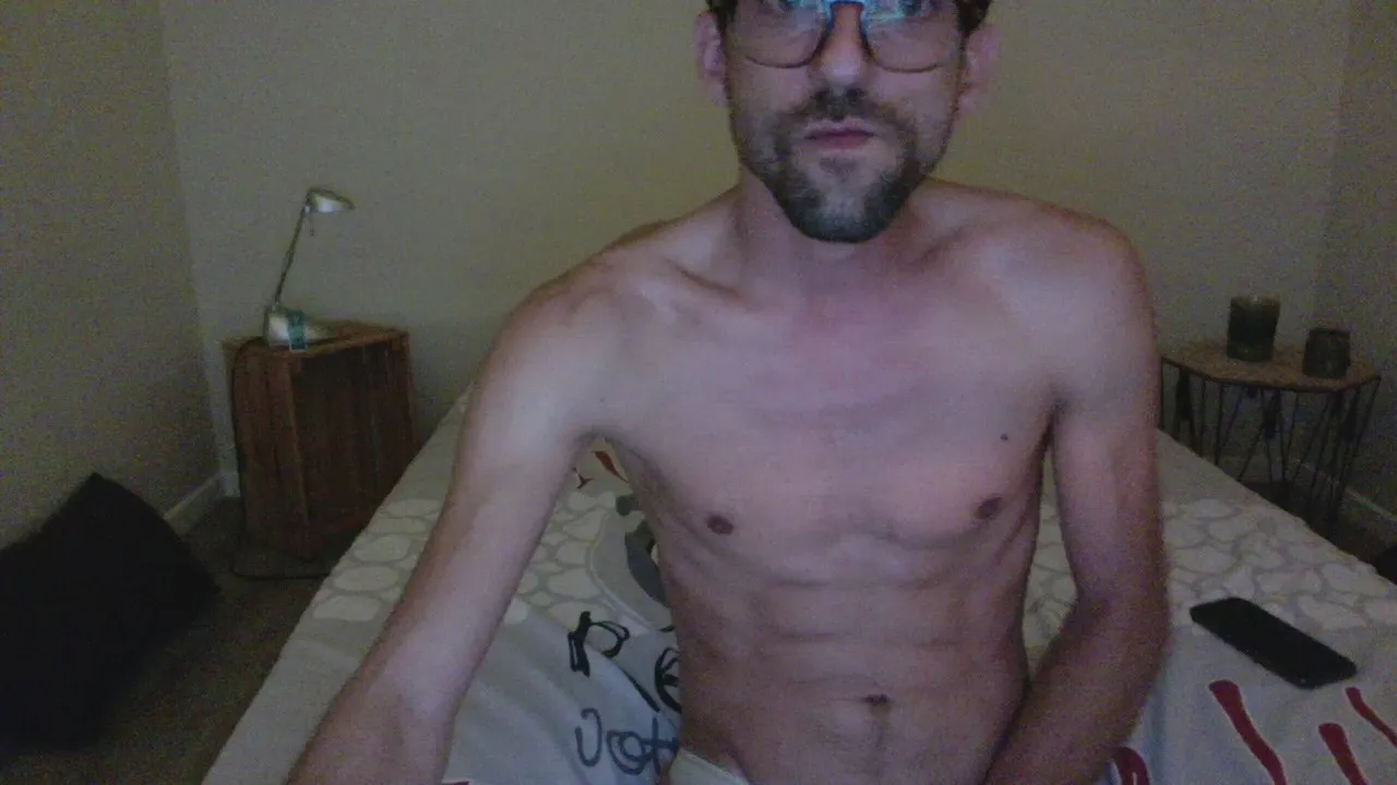 Offline Couple_cho_31 on Cam4