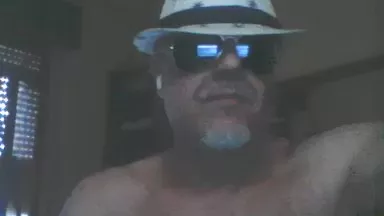 Offline crazy1972 on Cam4