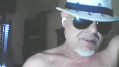 Offline crazy1972 on Cam4