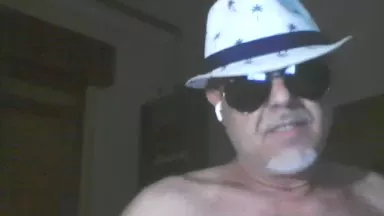 Offline crazy1972 on Cam4