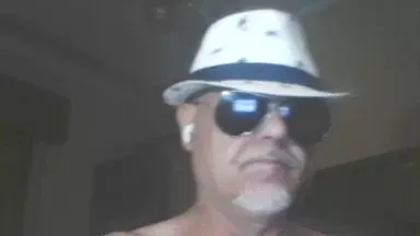 Offline crazy1972 on Cam4