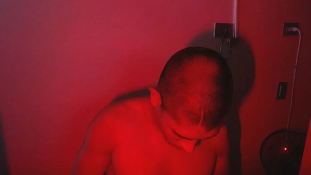 Offline Crazyzack on Cam4